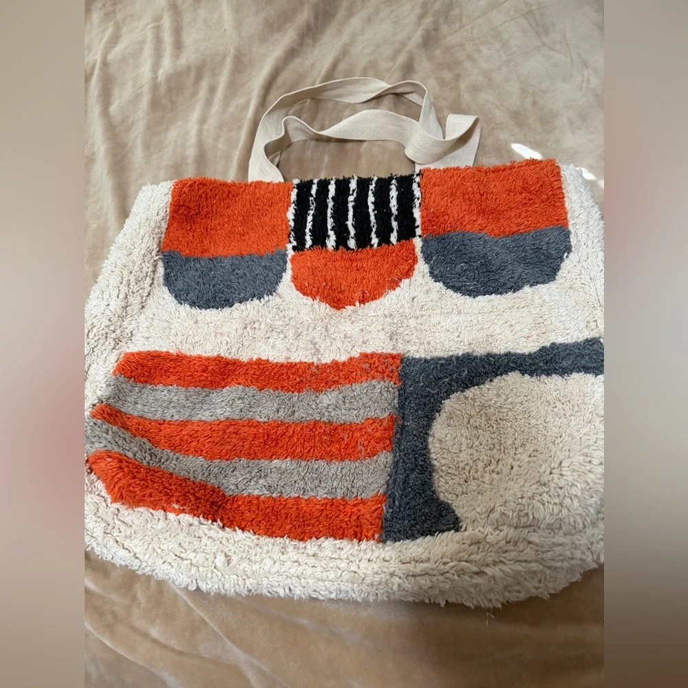 Ink + Alloy Abstract Patterned Textured Tote Bag - Cream, Orange, and Gray - Picture 4 of 6